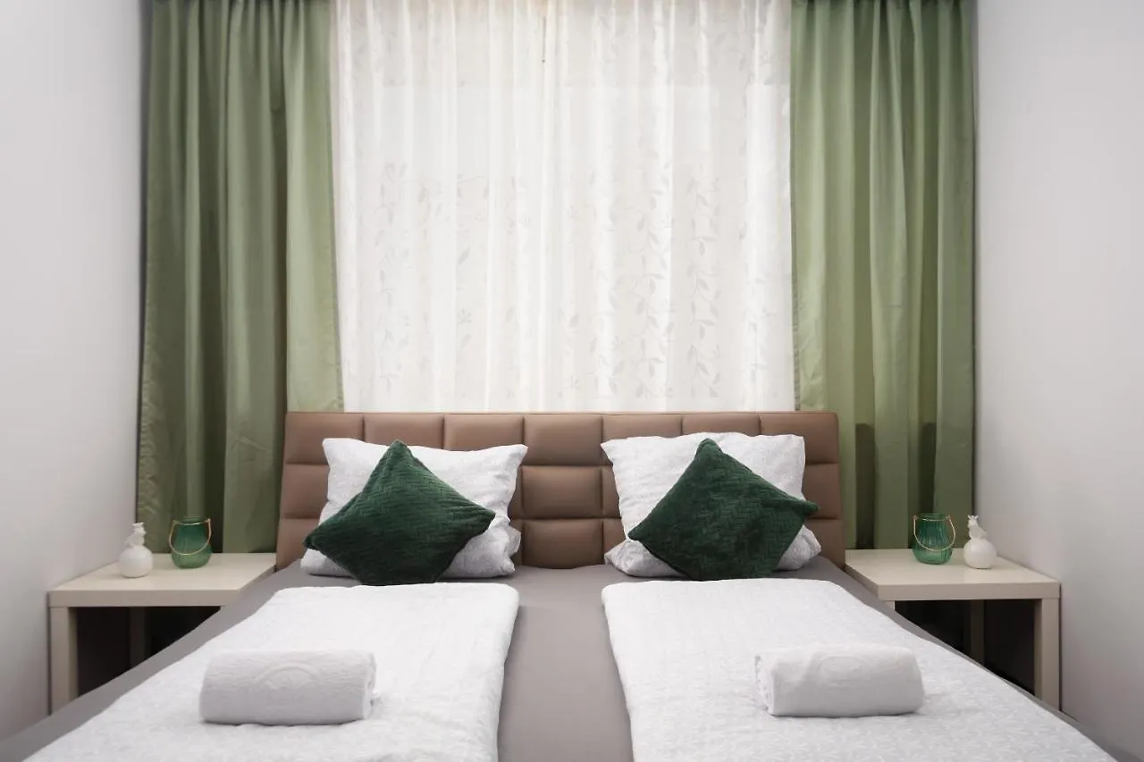 Apartament Rare Hidden 1Bd Gem On Shopping Street Near Schoenbrunn W Lift Access Wiedeń Austria